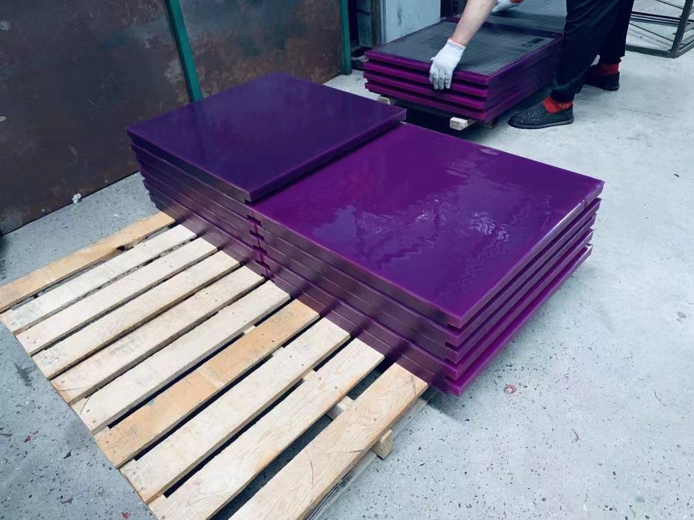 Polyurethane blind plate / 2