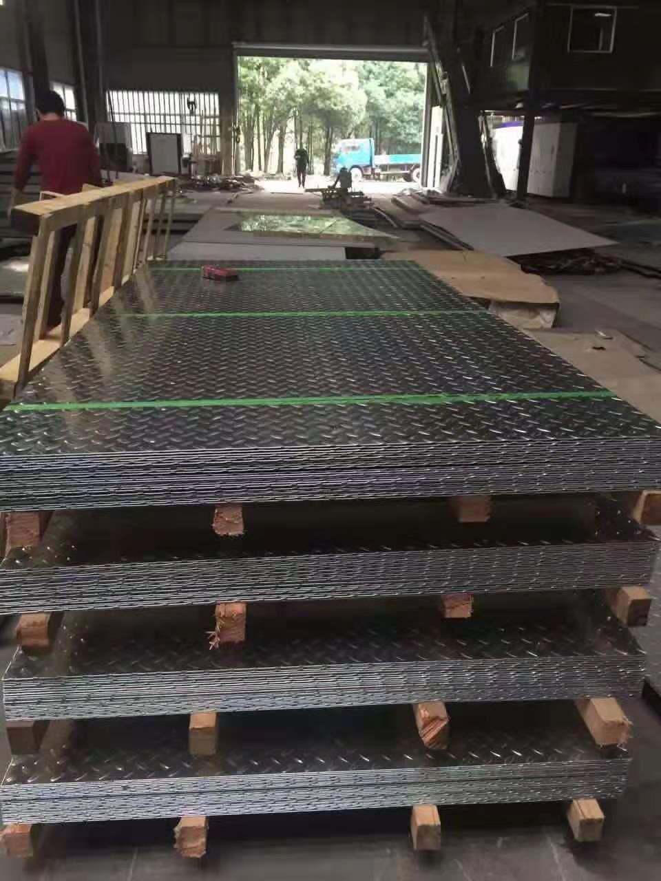 Stainless steel plate / 5