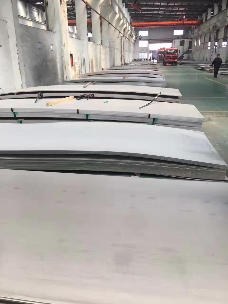 Stainless steel plate / 8