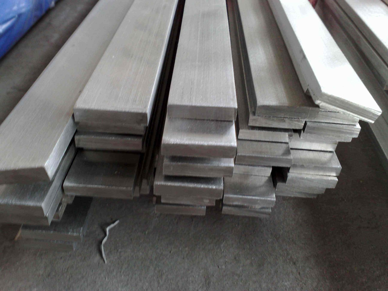 The stainless steel / 8