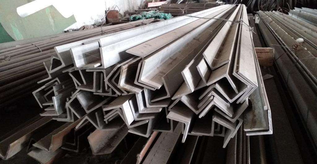 Stainless steel channel steel / 7