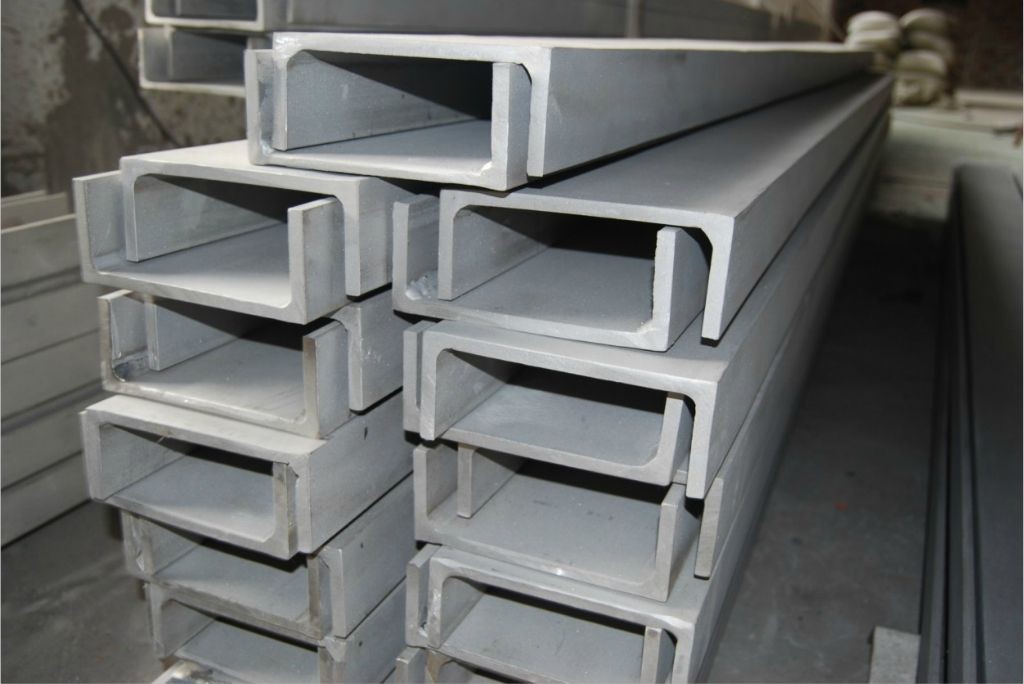 Stainless steel channel steel / 2