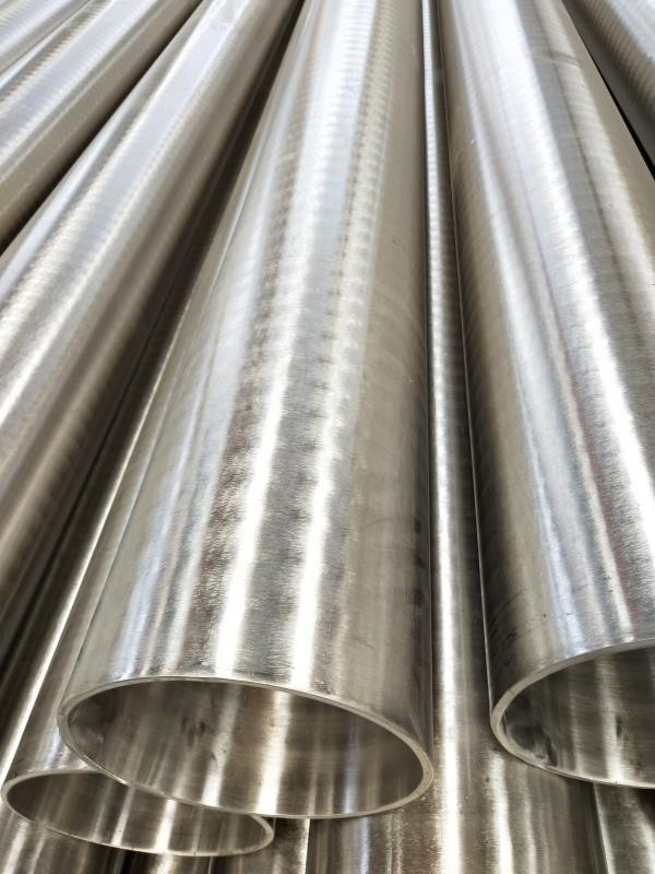 Stainless steel pipe / 4