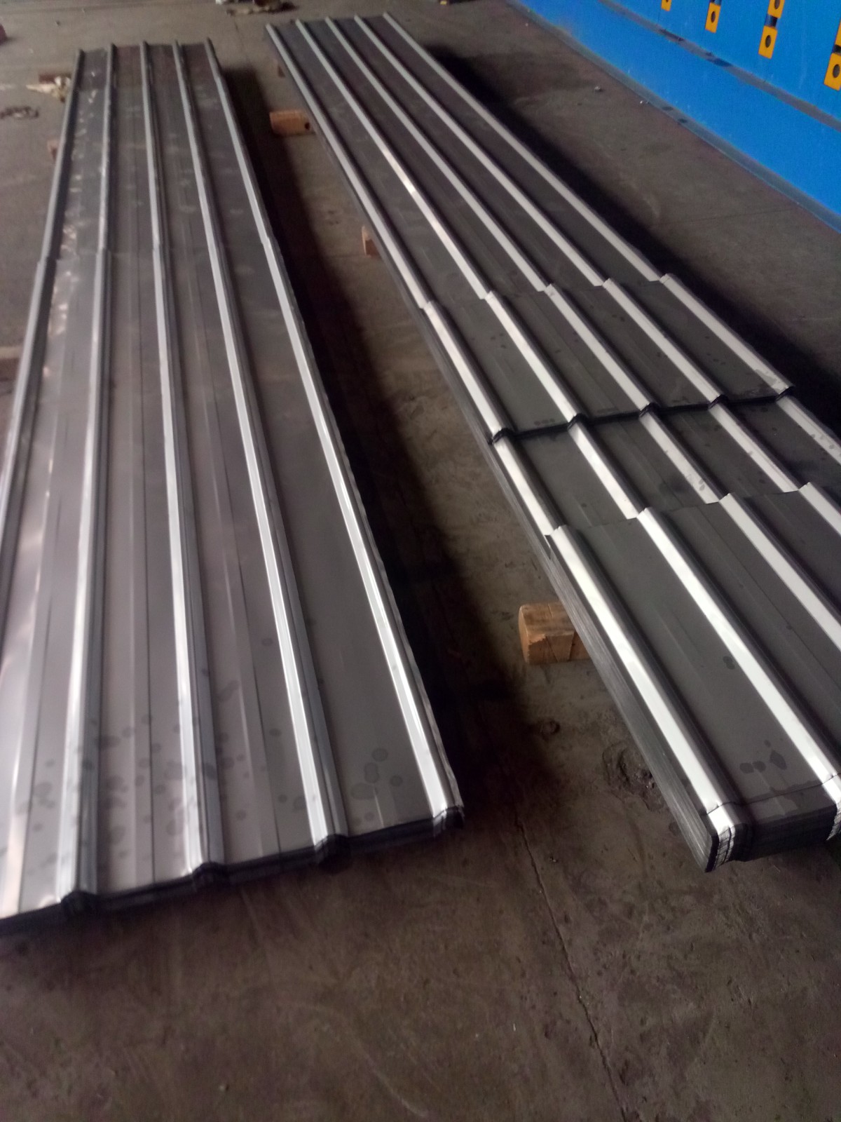 Stainless steel tile / 2