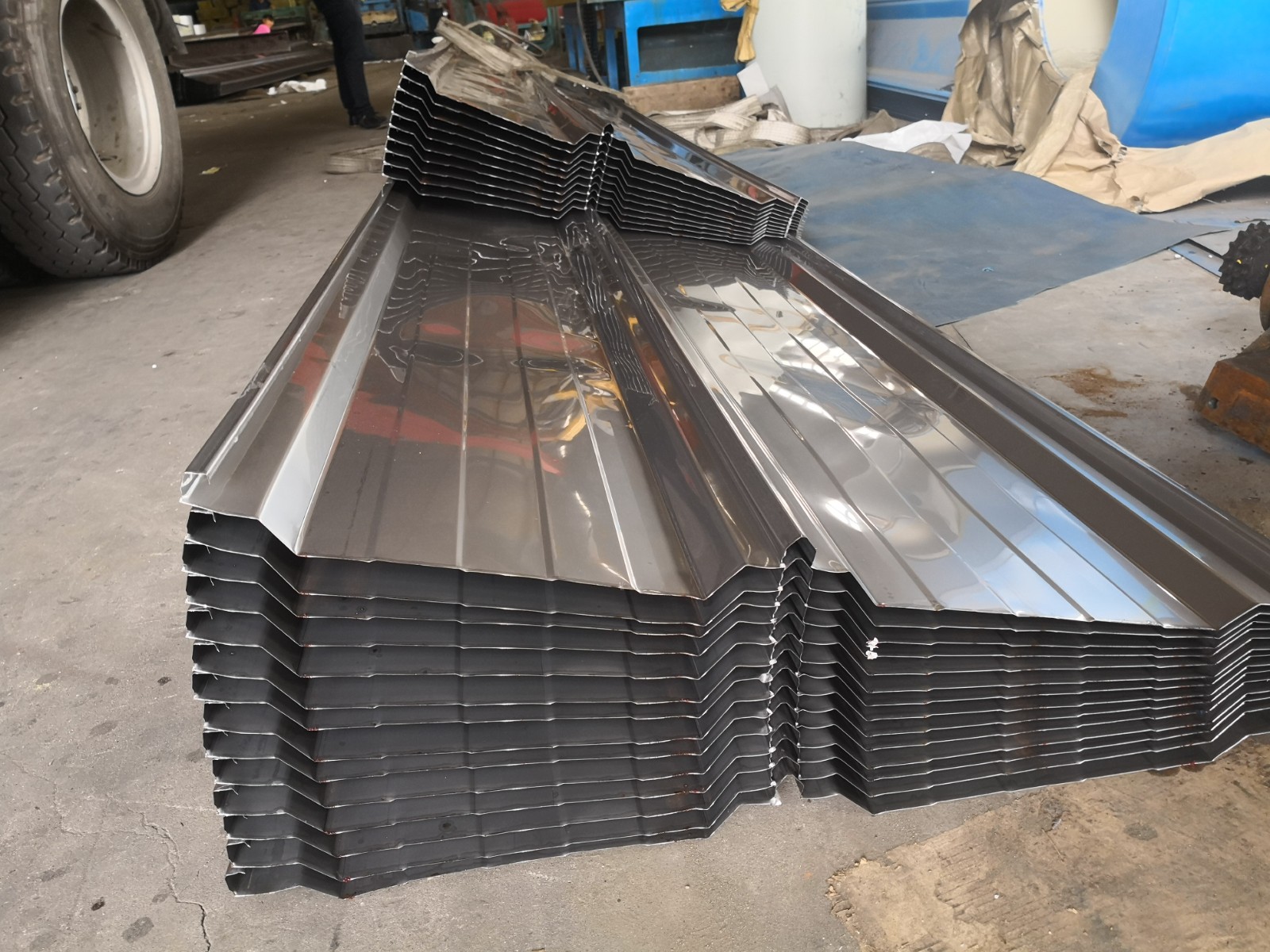 Stainless steel tile / 4