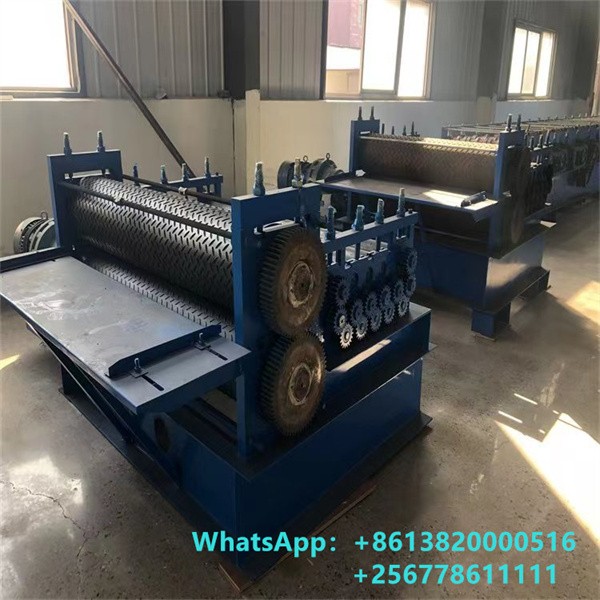 Customized  Anti-slip Chequer Plate Embossing Machine / 4