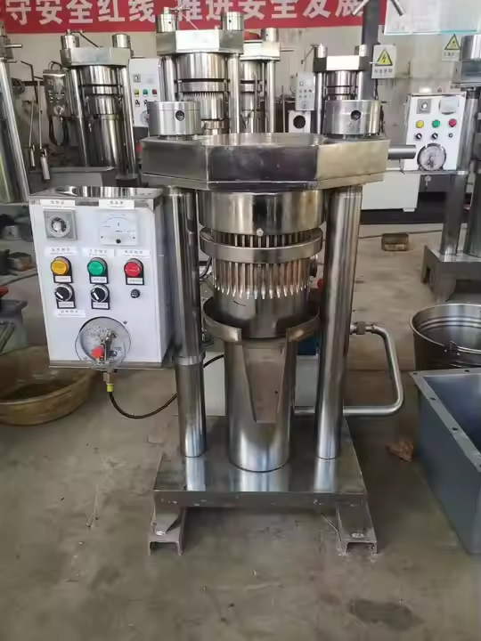 Cold Press Oil Machine / 3