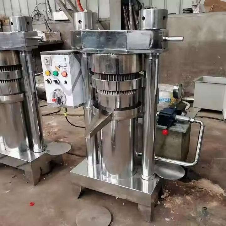 Cold Press Oil Machine / 6