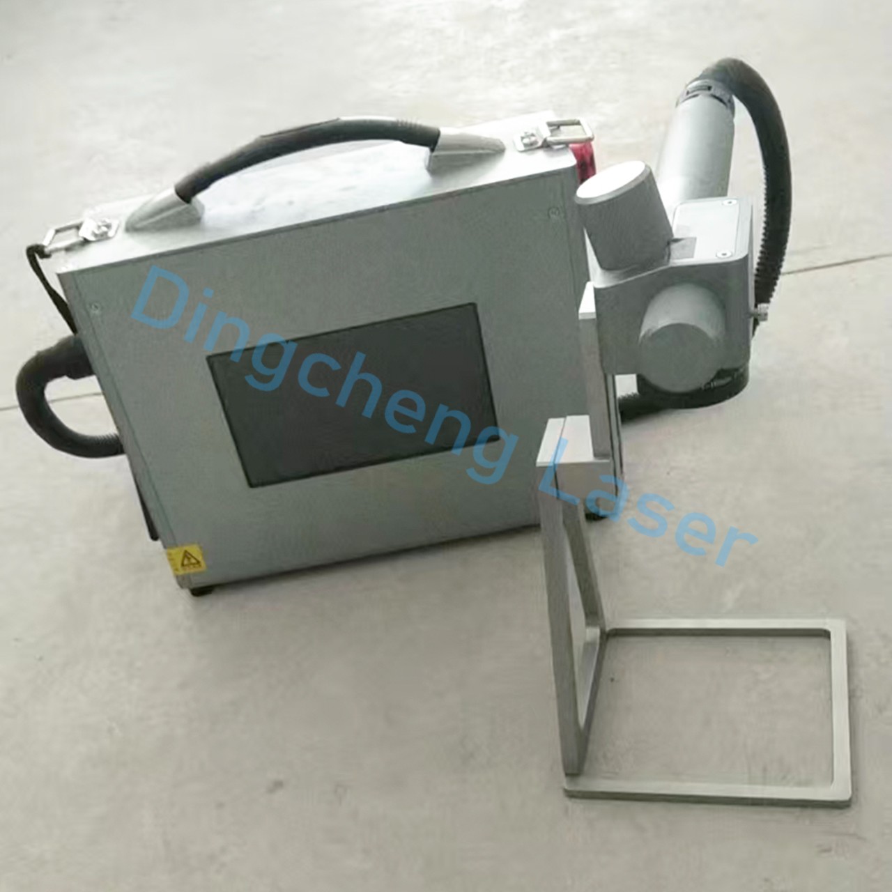 Small handheld marking machine metal tire coding machine laser engraving machine / 2