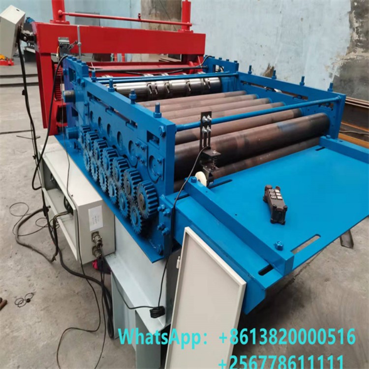 Checkered Plate Embossing Machine / 3