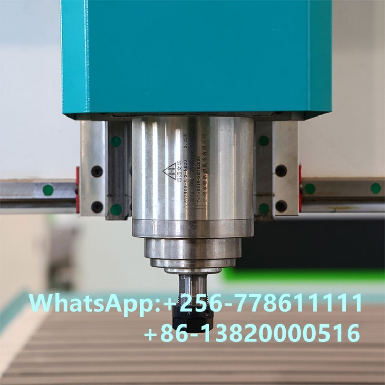 CNC Woodworking Machine / 4